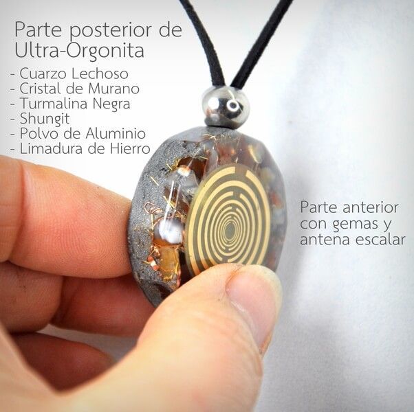 Ultra Radionita con antena escalar Lakhovsky en forma de colgante con pequeñas gemas de Cornalina