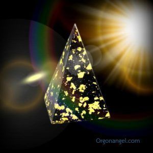 brújula en la oscuridad